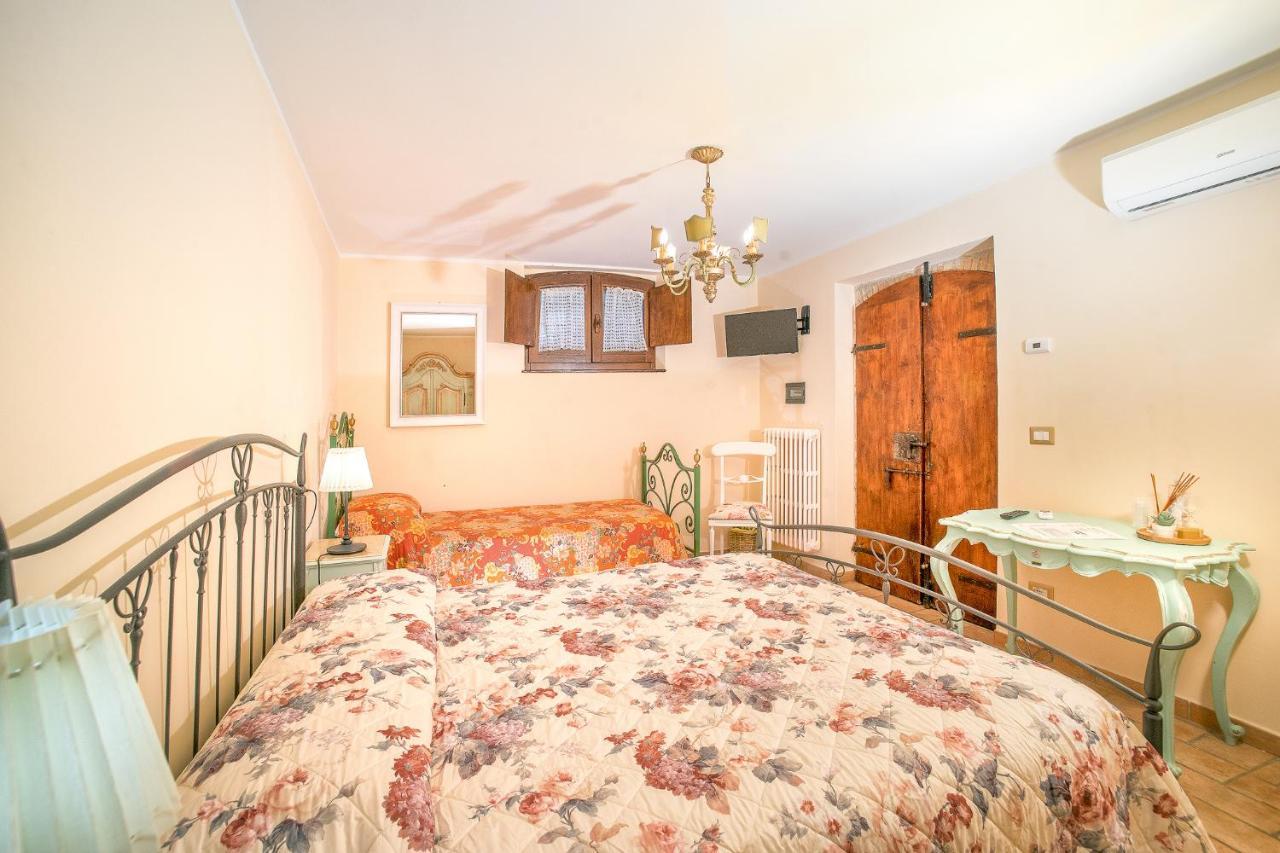 Bed & Breakfast L'agrifoglio Di Residenza Di Campagna