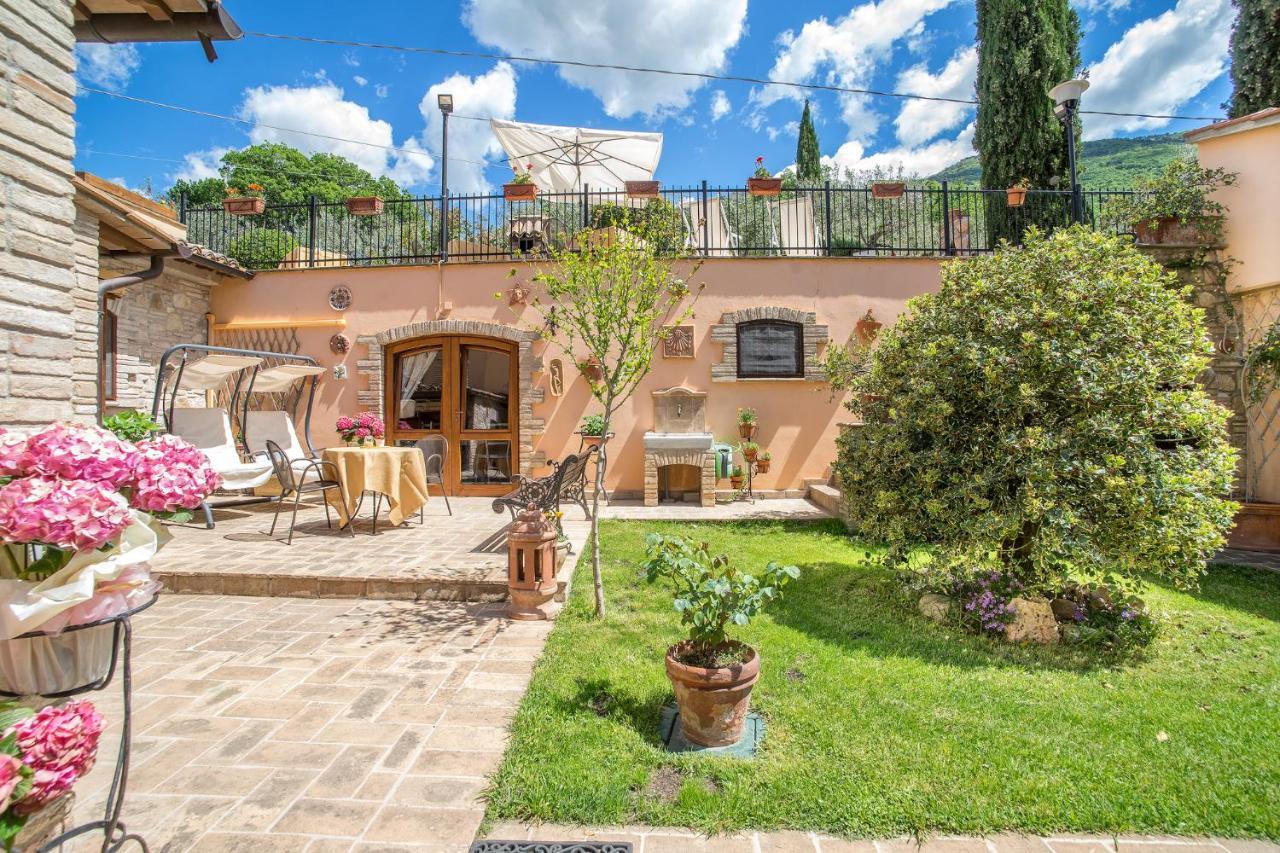 L'agrifoglio Di Residenza Di Campagna Bed and breakfast 2*