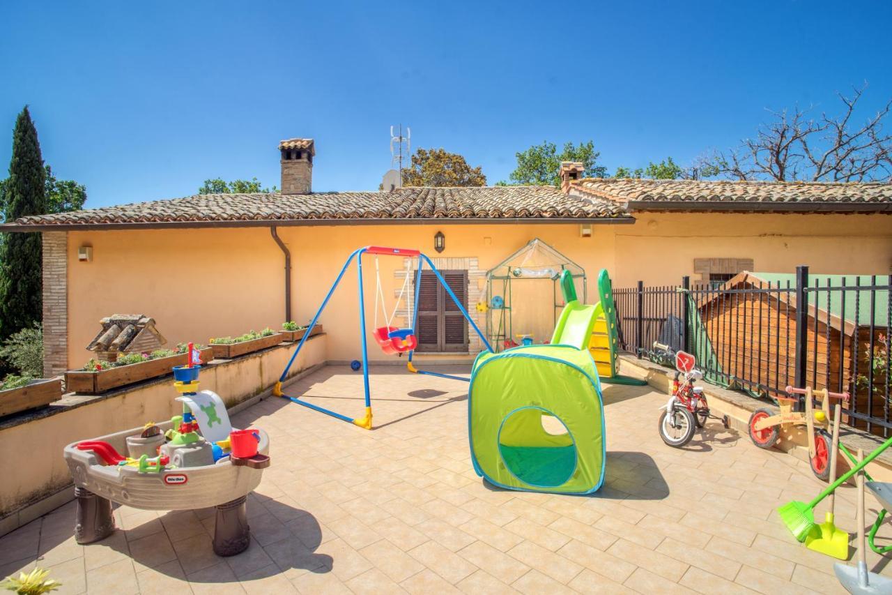 L'agrifoglio Di Residenza Di Campagna 2* Asís